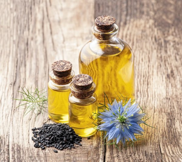 Améliorez votre bien-être avec l'huile de nigelle pure